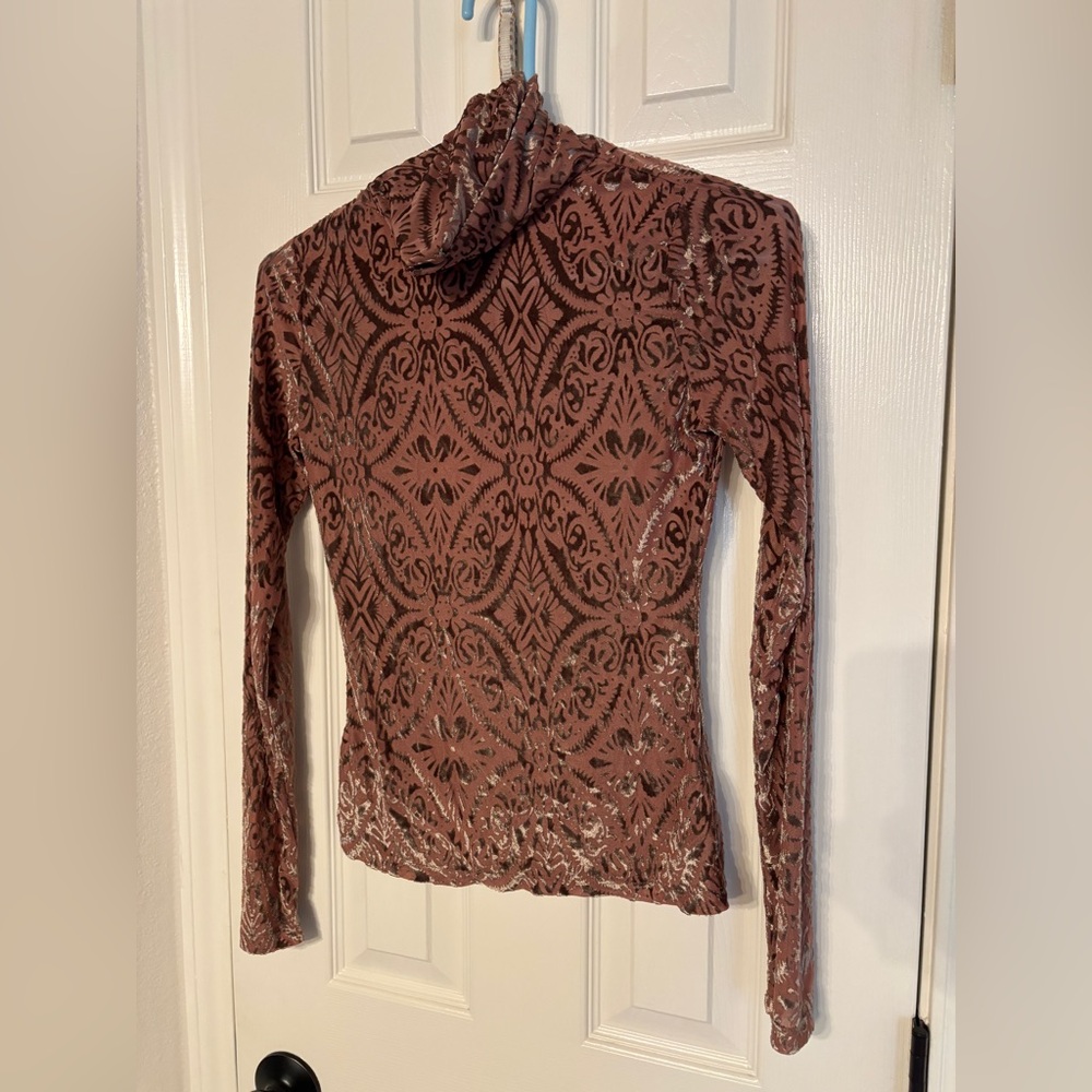 Magnolia Boutique Pink Velvet Print Long Sleeve Patterned Top